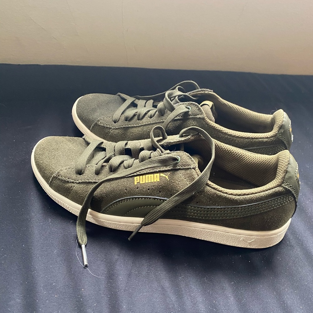 Puma classic suede sneaker